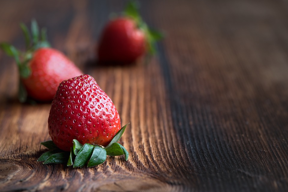 Can Cats Eat Strawberries? (Is It Safe?)