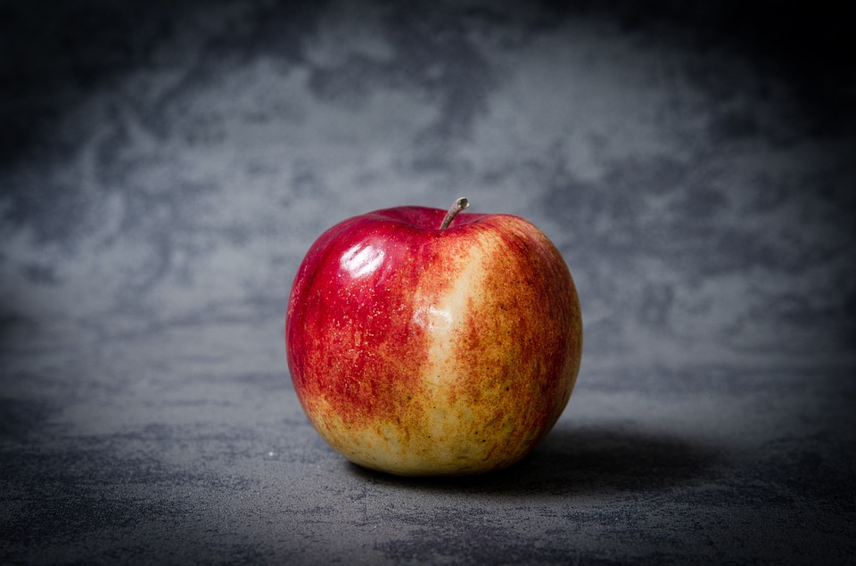 Can Rabbits Eat Apples? A Guide to Safe Treats